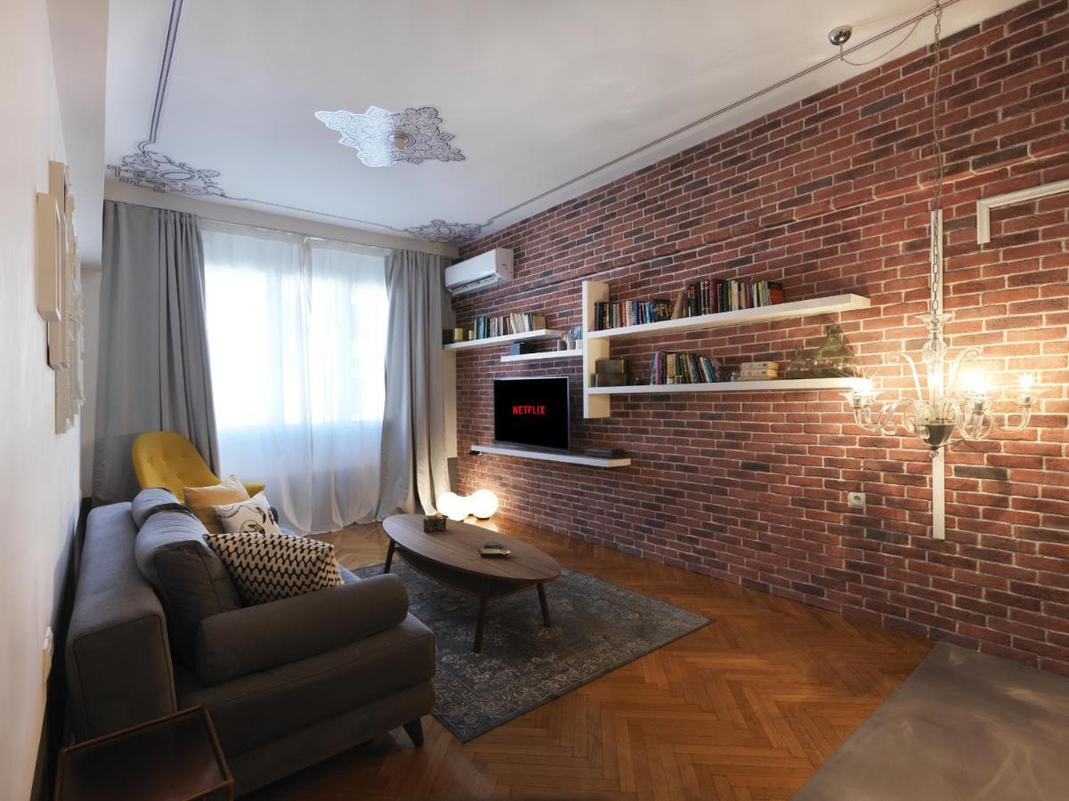 Athenian Apartment In The Center With Jacuzzi المظهر الخارجي الصورة
