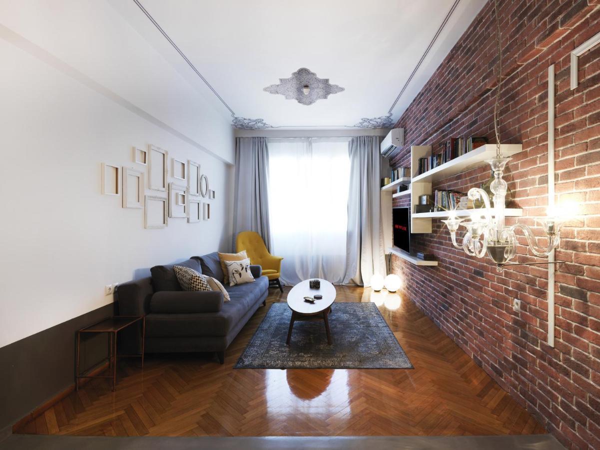 Athenian Apartment In The Center With Jacuzzi المظهر الخارجي الصورة