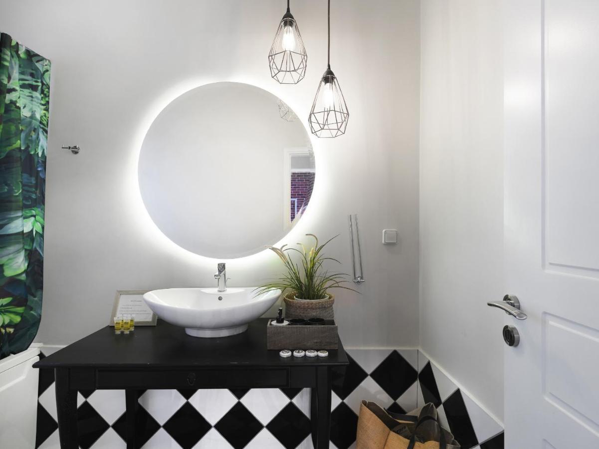 Athenian Apartment In The Center With Jacuzzi المظهر الخارجي الصورة